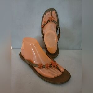 OKAb TAN‎ FLIP FLOPS SANDALS (sz med/lg)